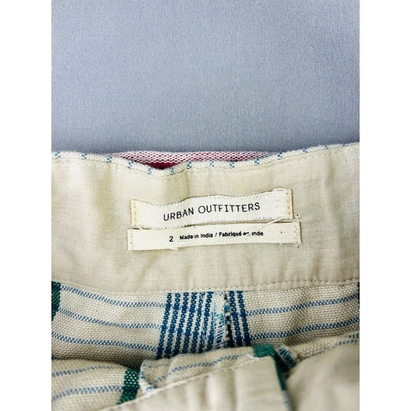 Urban Outfitters Women's 2 Eva Pattern Striped Belted Shorts - Picture 3 of 9